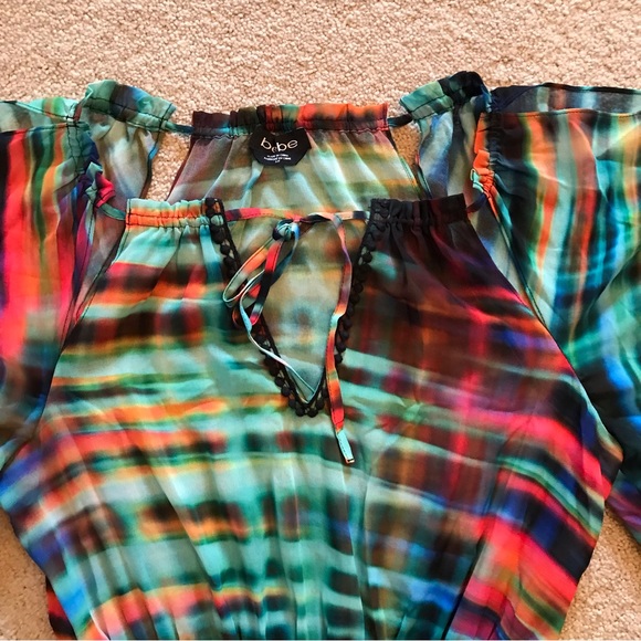 Bebe Semi Sheer Boho Peplum Blouse Size Small Wing Sleeve Pom Pom Trim Colorful - Picture 13 of 14